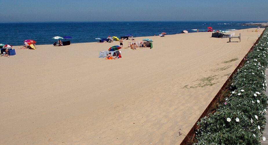 Praia das Pedras do Funt&atilde;o