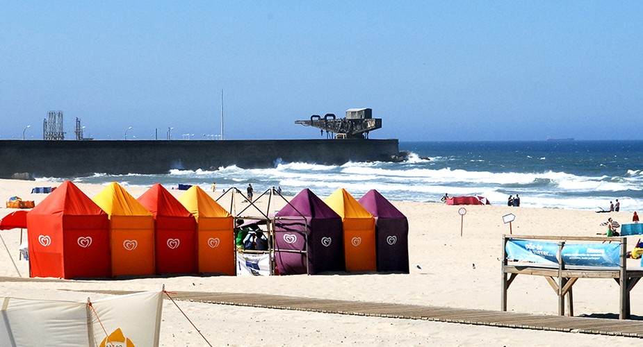 Praia de Le&ccedil;a da Palmeira